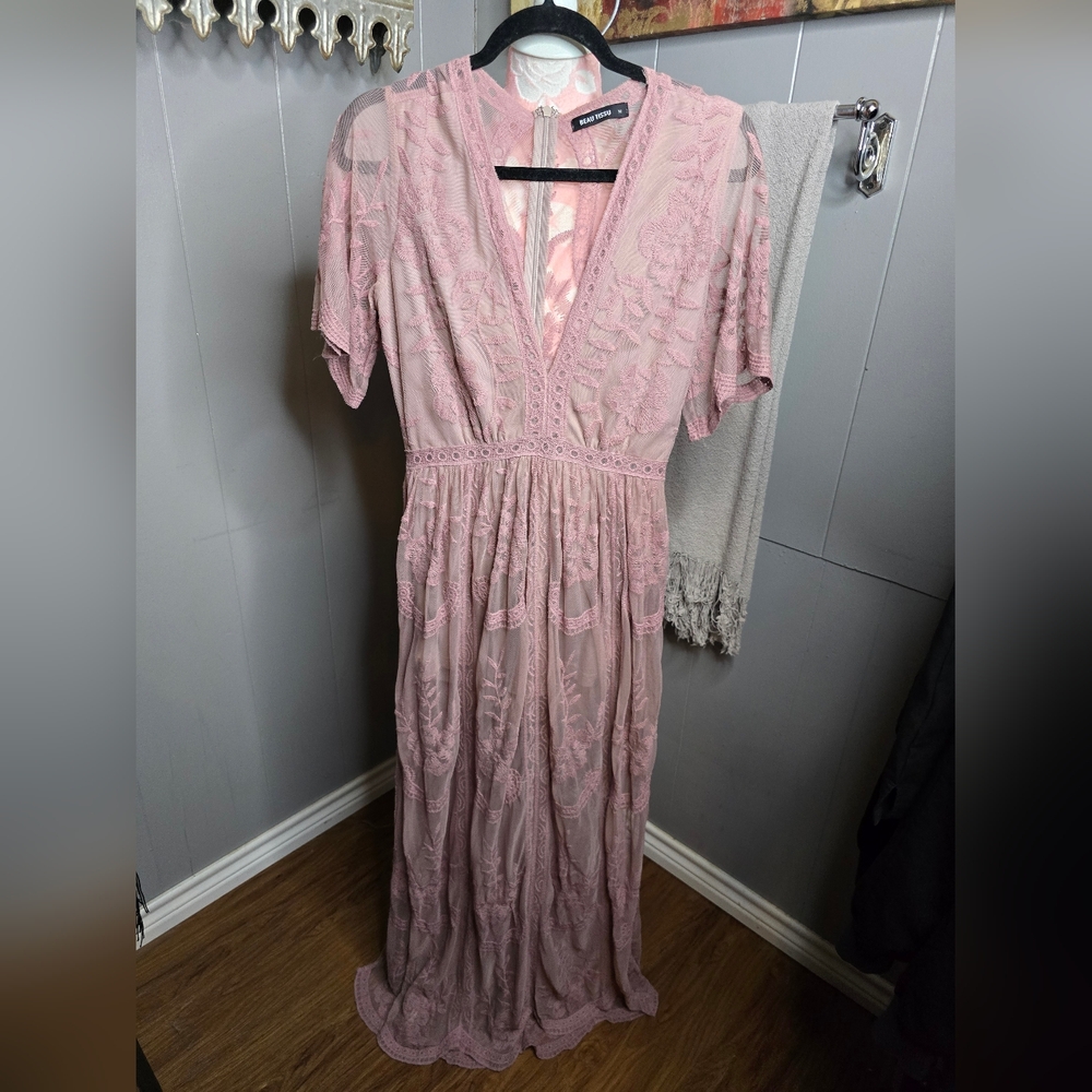🔥2for$20 -BEAU TISSU Elegant LINED Lace Maxi Dress Romper With Shorts Rose SZ M